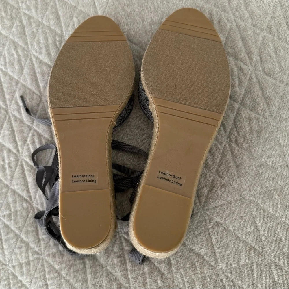NWOB Adrianna Papell Silver Penny Espadrille Wedge Lace Up Ribbon Ankle Tie 8.5